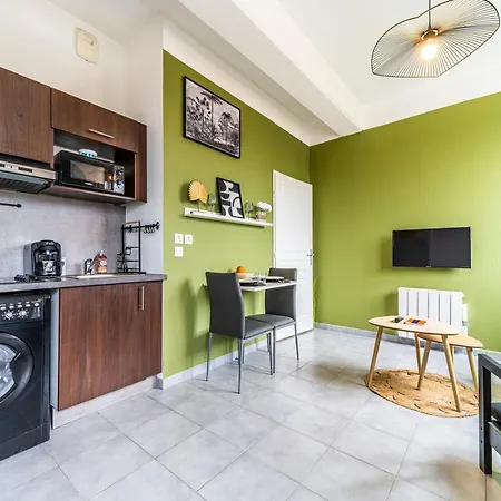 アパート Cosy Lille I - - Hypercentre - Parking Securise - Wifi - Netflix - Cuisine トゥールコワン