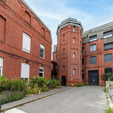 Cosy Lille I - - Hypercentre - Parking Securise - Wifi - Netflix - Cuisine アパート